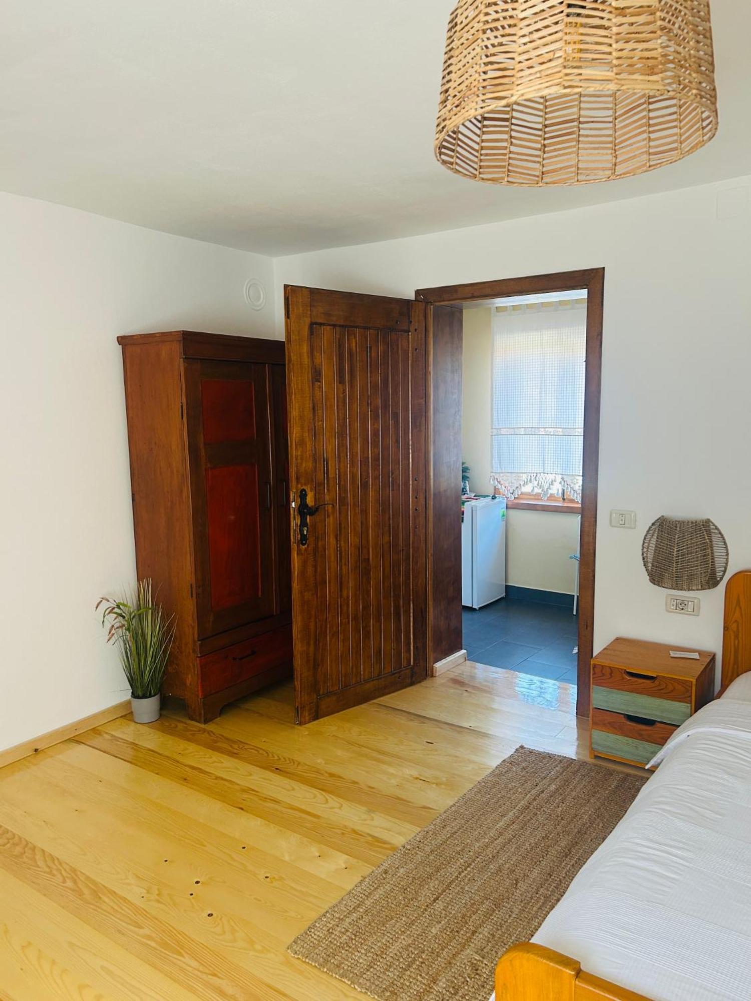 Casa "La Moara Din Gradina" Hotel Eftimie Murgu Ngoại thất bức ảnh