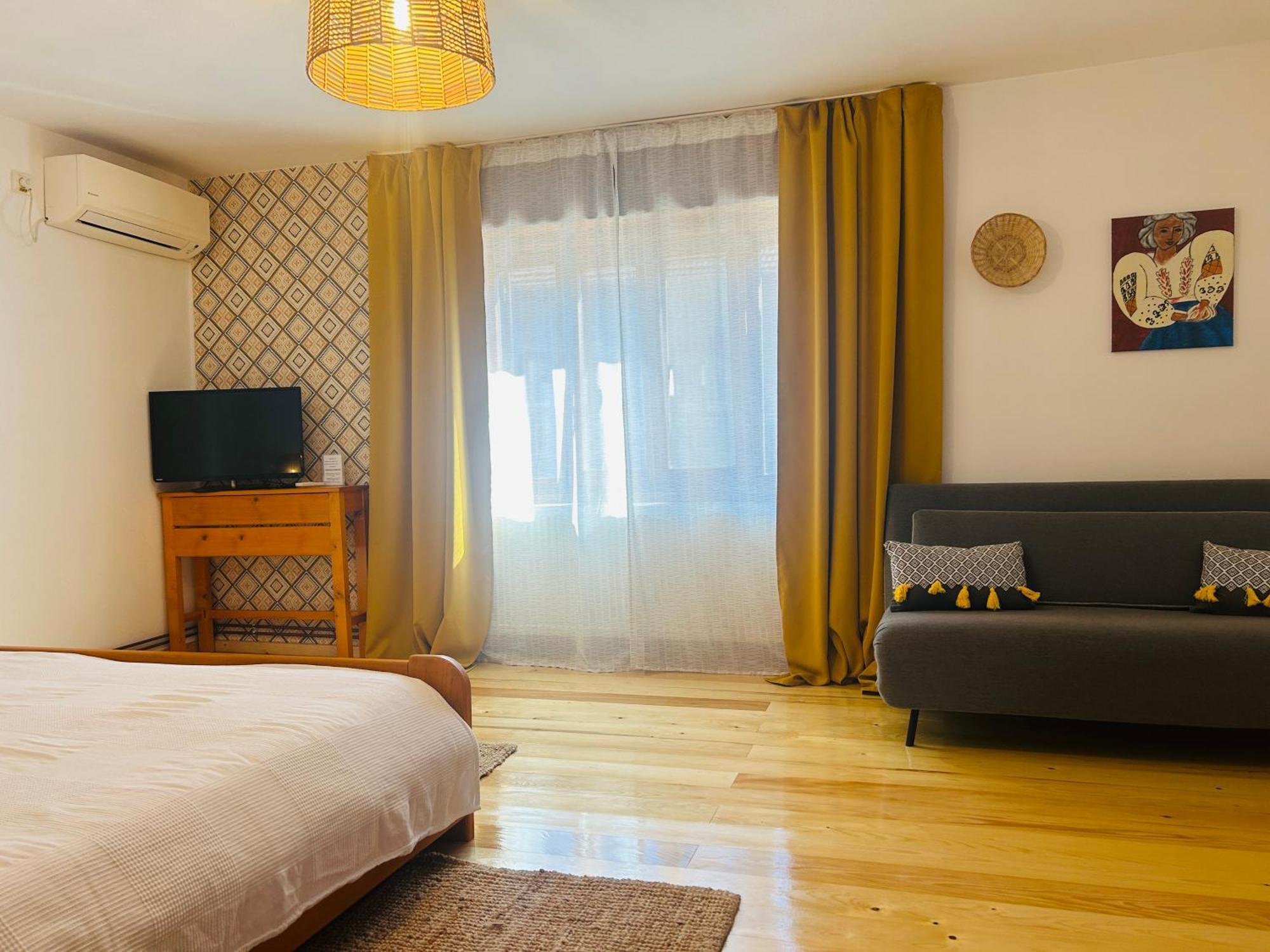 Casa "La Moara Din Gradina" Hotel Eftimie Murgu Ngoại thất bức ảnh